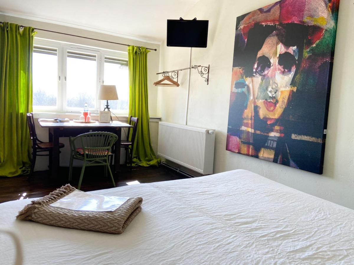 Liegen;Schaft Guesthouse Йострих-Винкел Екстериор снимка
