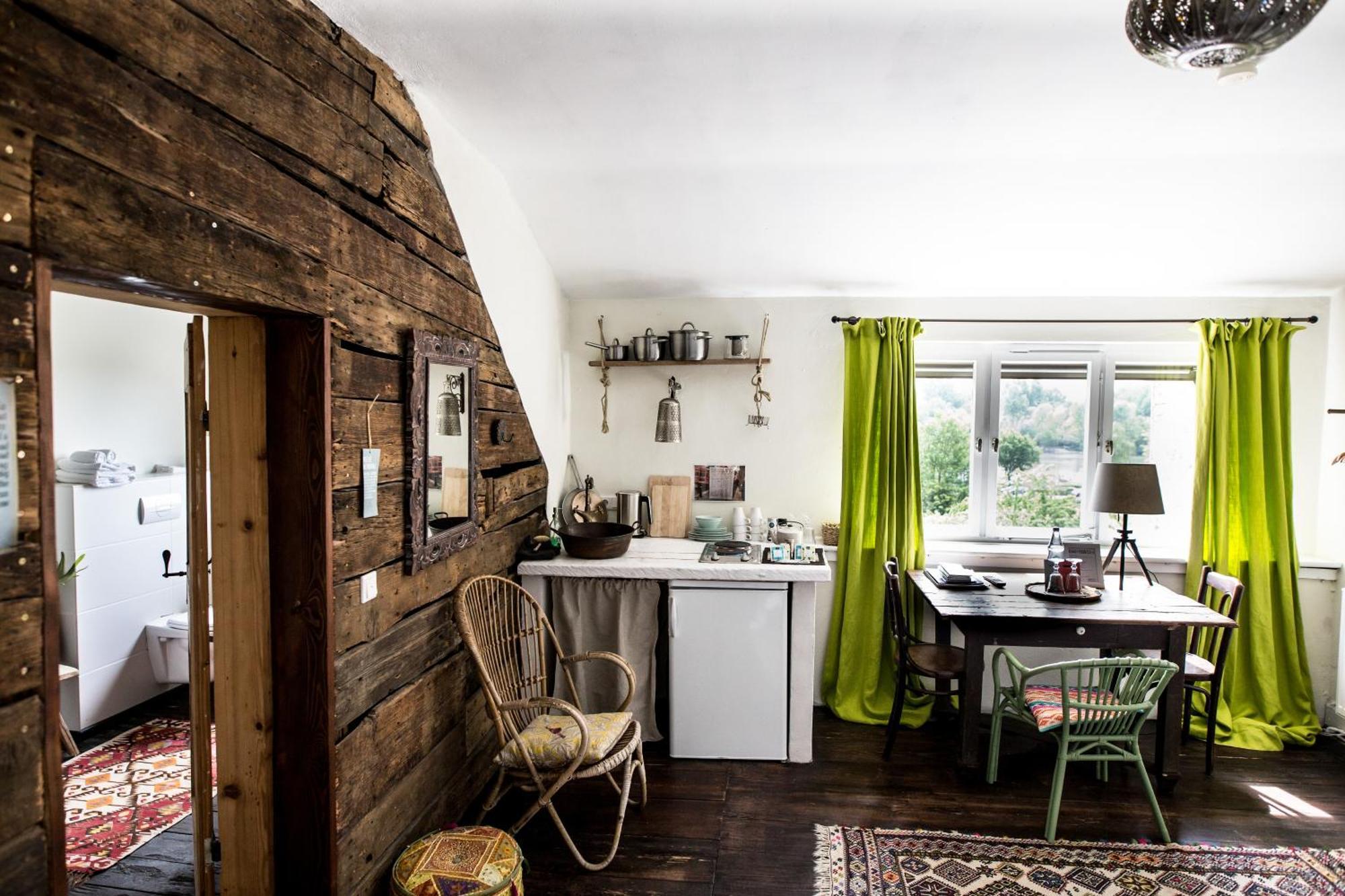 Liegen;Schaft Guesthouse Йострих-Винкел Стая снимка